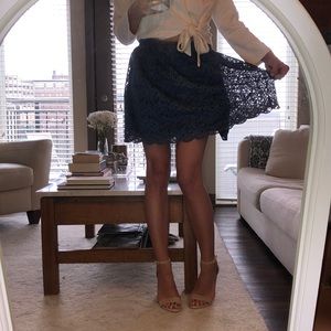 Blue scallop bottom lace skirt